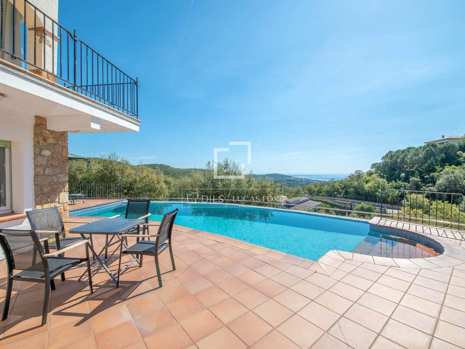 4 Zimmer Villa zu verkaufen in Platja d'Aro mit Pool Garage - 865.000 € (Ref: 9816488)