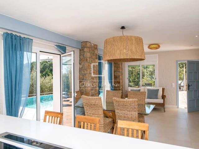 4 Zimmer Villa zu verkaufen in Platja d'Aro, Castell-Platja d'Aro mit Pool Garage - 865.000 € (Ref: 9816488)