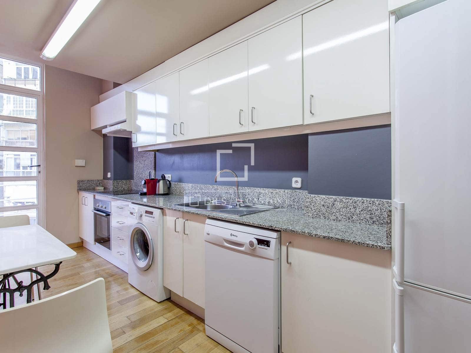 2 Zimmer Penthouse zu vermieten in Valencia Stadt - 3.500 € (Ref: 9816603)