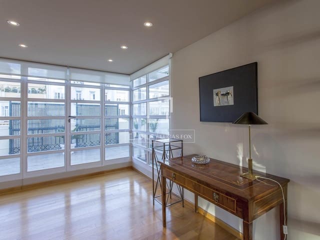 2 Zimmer Penthouse zu vermieten in València Stadt - 3.500 € (Ref: 9816603)