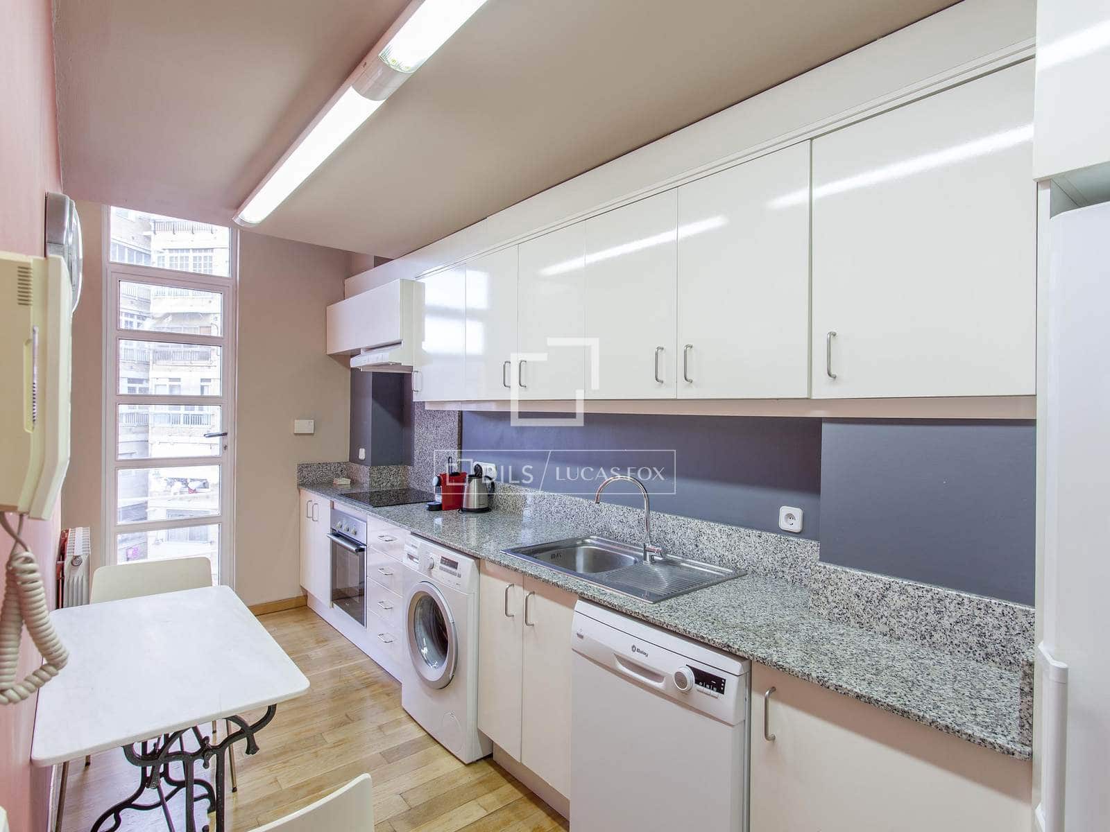 2 Zimmer Penthouse zu vermieten in Valencia Stadt - 3.500 € (Ref: 9816603)