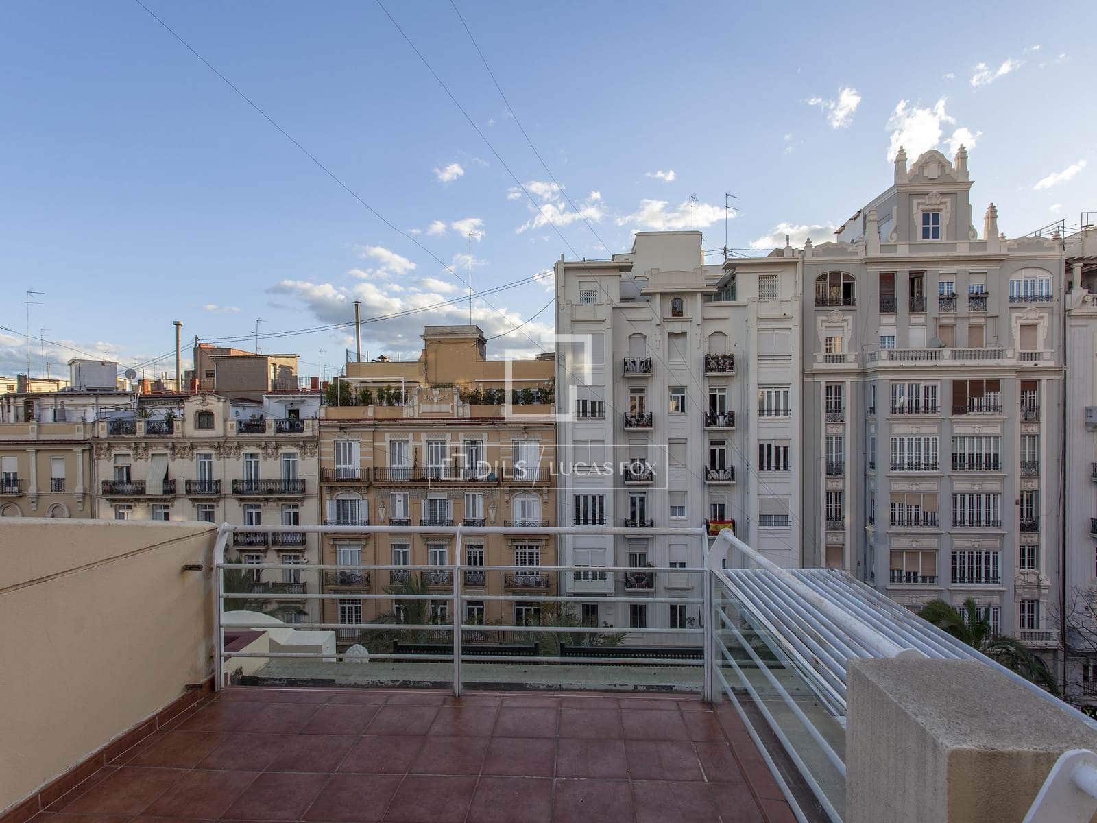2 Zimmer Penthouse zu vermieten in Valencia Stadt - 3.500 € (Ref: 9816603)