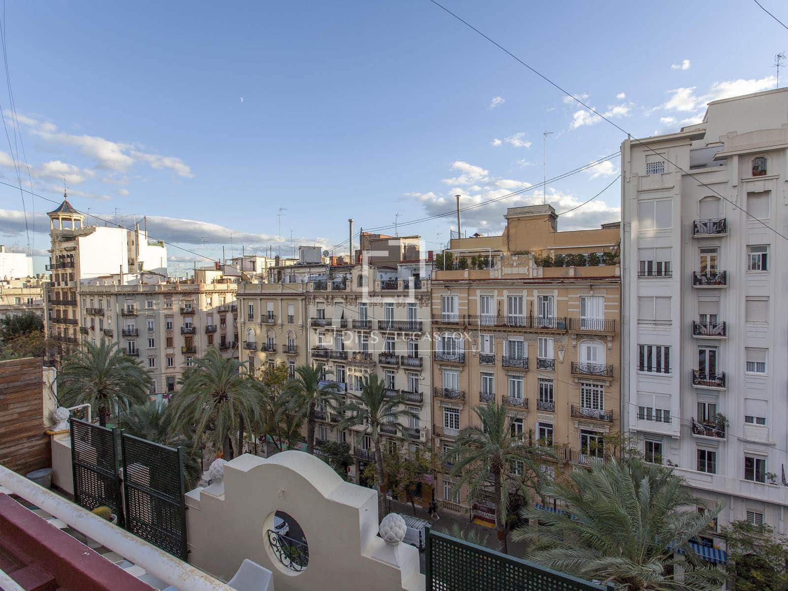 2 Zimmer Penthouse zu vermieten in Valencia Stadt - 3.500 € (Ref: 9816603)