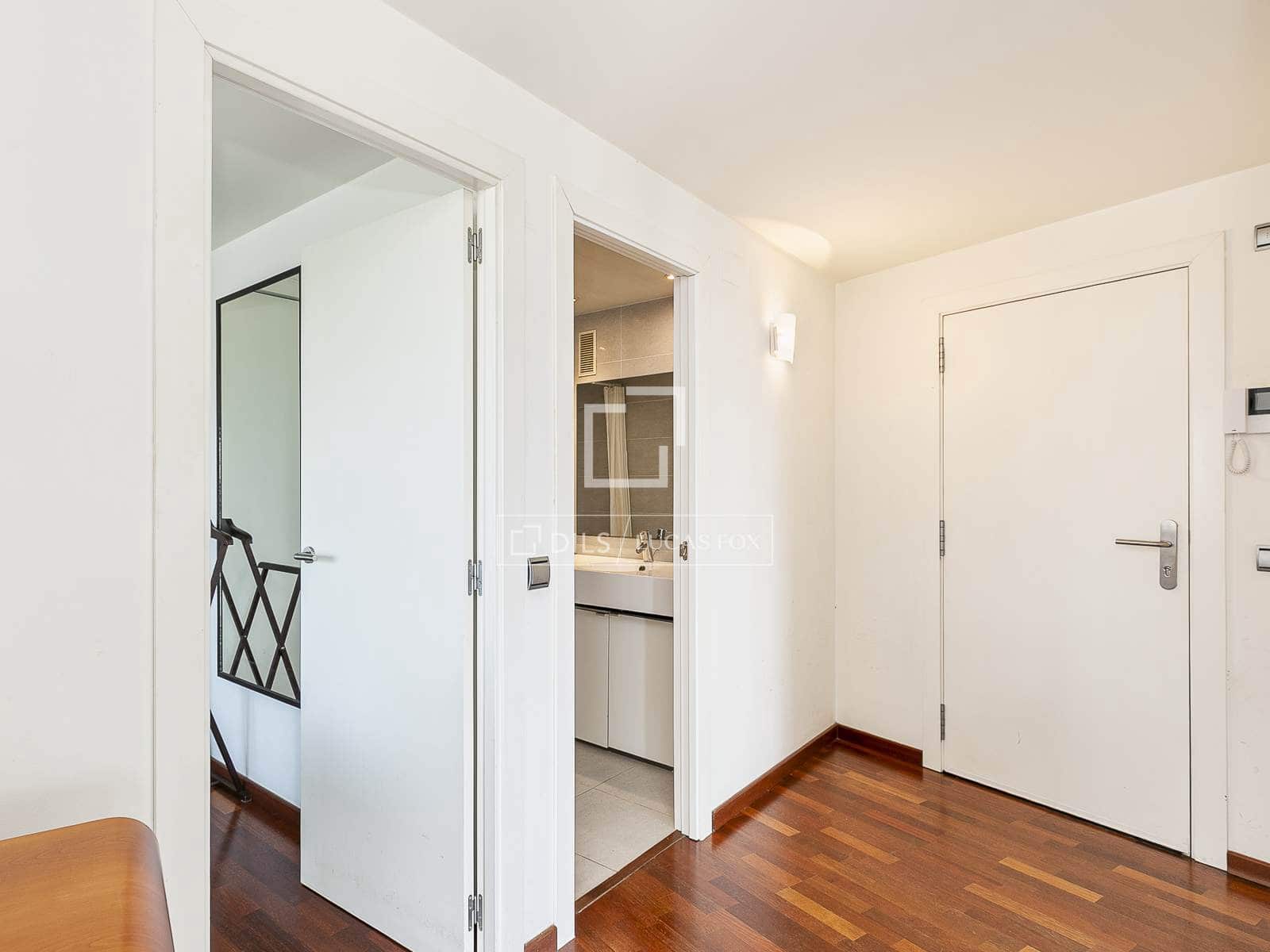2 bedroom Apartment for sale in Barcelona city - € 645,000 (Ref: 9818452)
