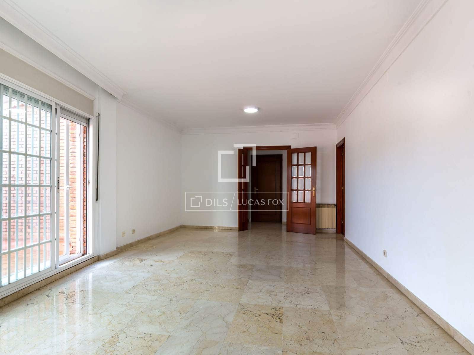 4 slaapkamer Appartement te koop in Sant Just Desvern met garage - € 650.000 (Ref: 9818697)
