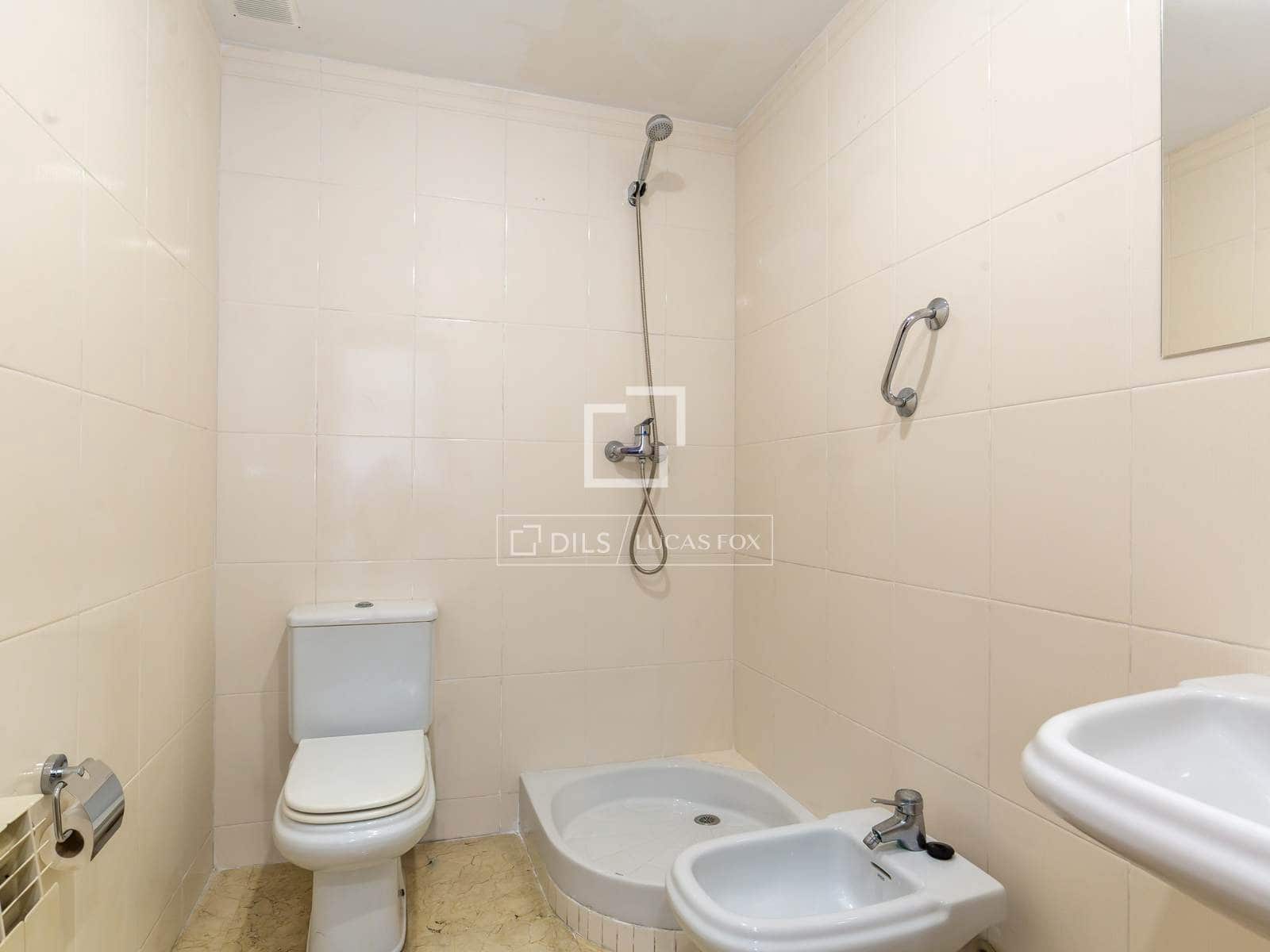 4 slaapkamer Appartement te koop in Sant Just Desvern met garage - € 650.000 (Ref: 9818697)