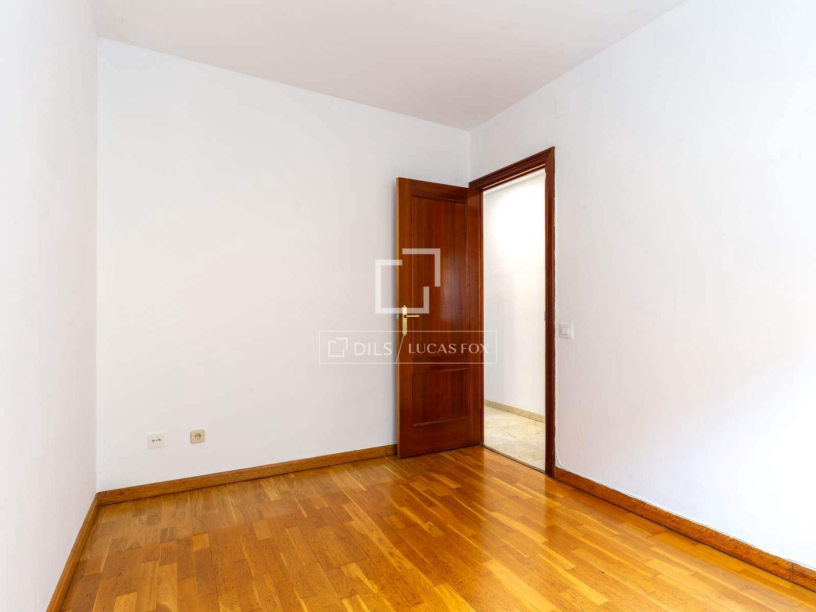 4 slaapkamer Appartement te koop in Sant Just Desvern met garage - € 650.000 (Ref: 9818697)