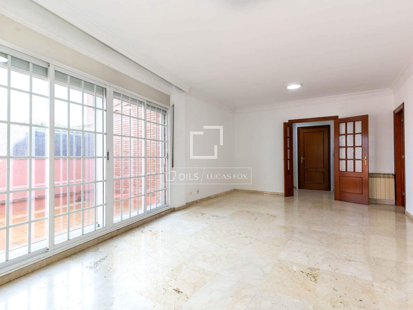 4 slaapkamer Appartement te koop in Sant Just Desvern met garage - € 650.000 (Ref: 9818697)