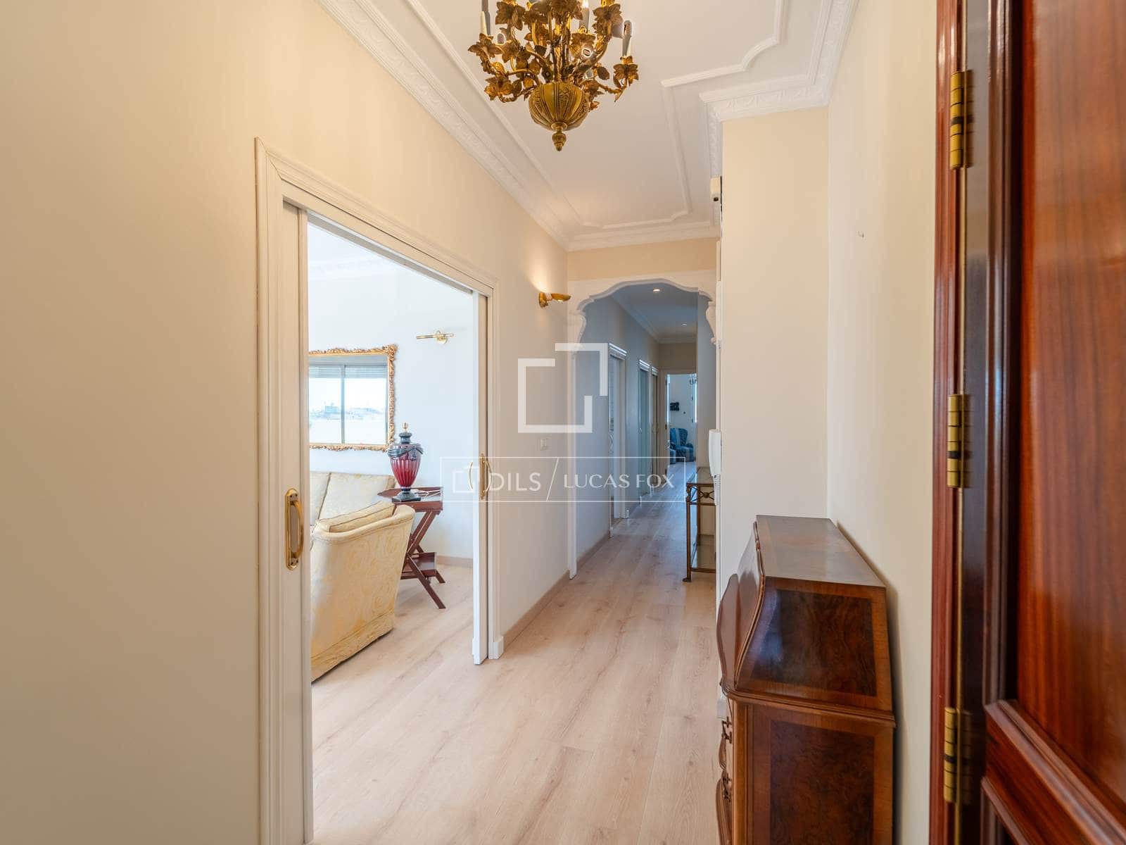 3 slaapkamer Penthouse te huur in Valencia stad - € 3.800 (Ref: 9819154)