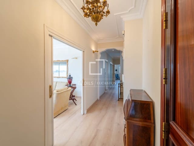 3 slaapkamer Penthouse te huur in Valencia stad - € 3.800 (Ref: 9819154)