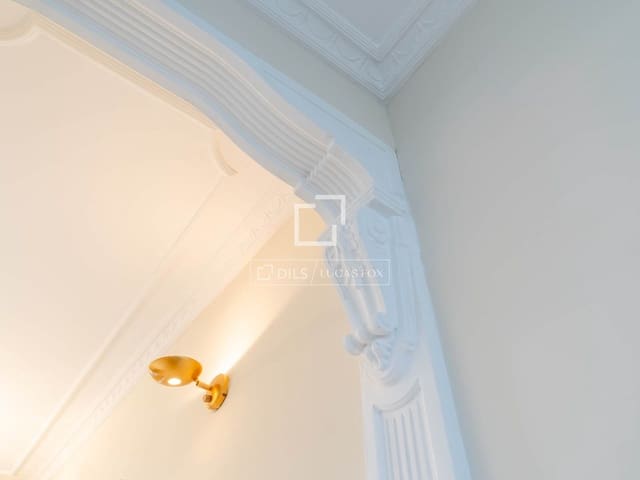 3 makuuhuone Kattohuoneisto vuokrattavana paikassa Valencia kaupunki - 2 950 € (Ref: 9819154)