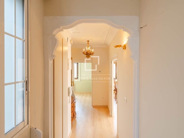 3 makuuhuone Kattohuoneisto vuokrattavana paikassa Valencia kaupunki - 2 950 € (Ref: 9819154)