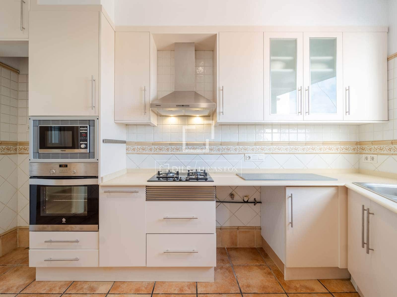 3 slaapkamer Penthouse te huur in Valencia stad - € 3.800 (Ref: 9819154)