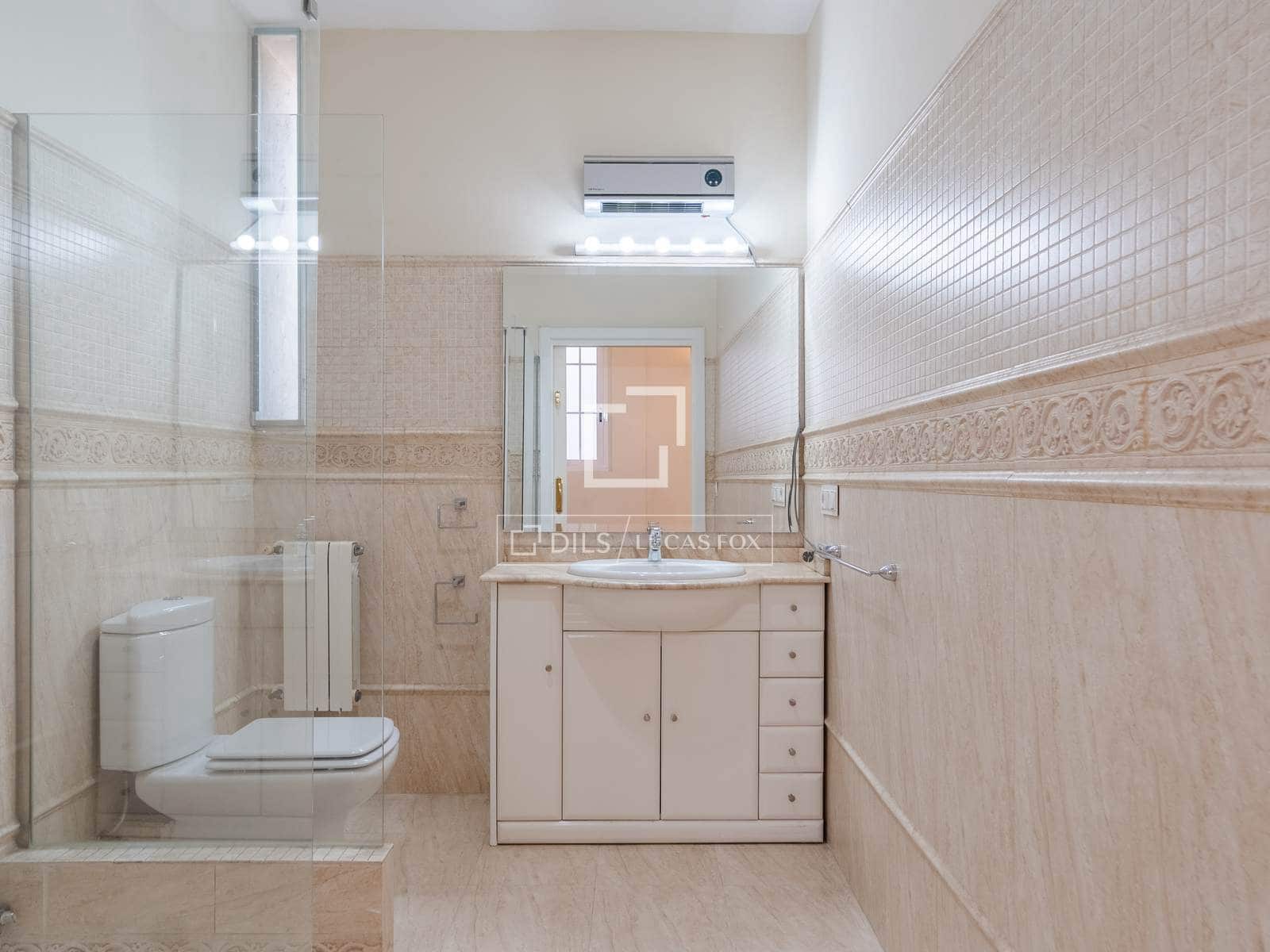 3 slaapkamer Penthouse te huur in Valencia stad - € 3.800 (Ref: 9819154)