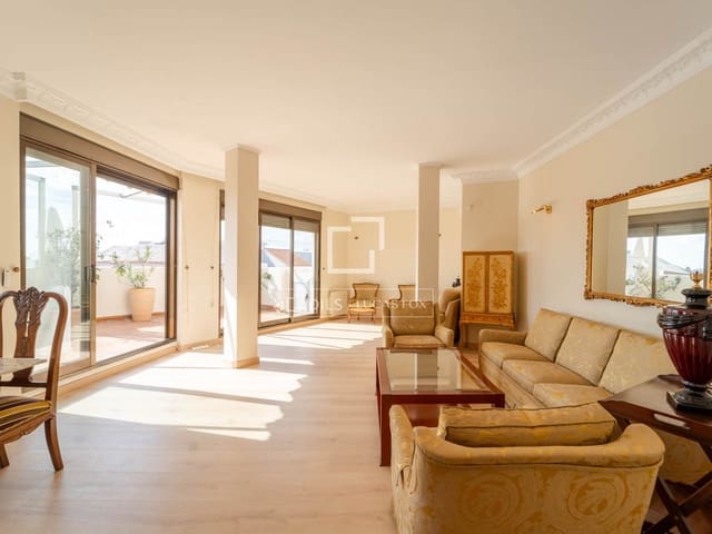 3 slaapkamer Penthouse te huur in Valencia stad - € 3.800 (Ref: 9819154)