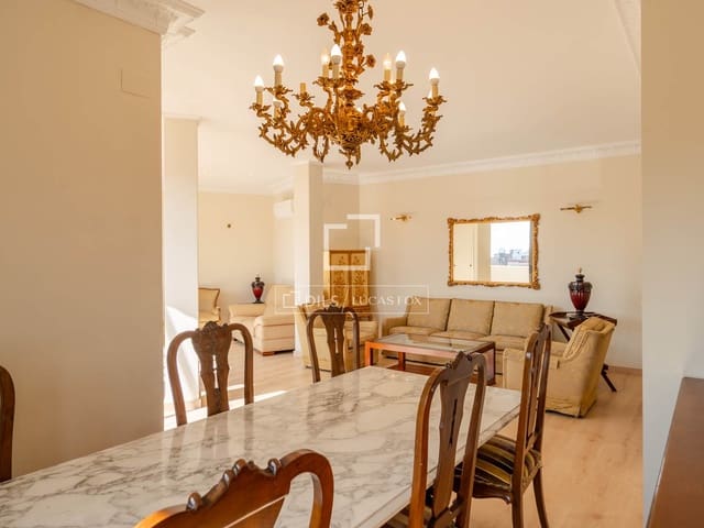 3 slaapkamer Penthouse te huur in Valencia stad - € 3.800 (Ref: 9819154)