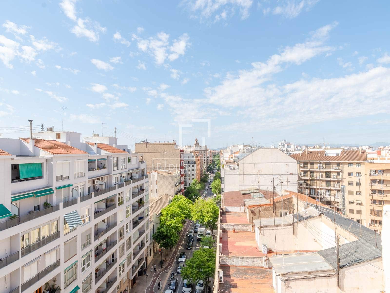 3 slaapkamer Penthouse te huur in Valencia stad - € 3.800 (Ref: 9819154)