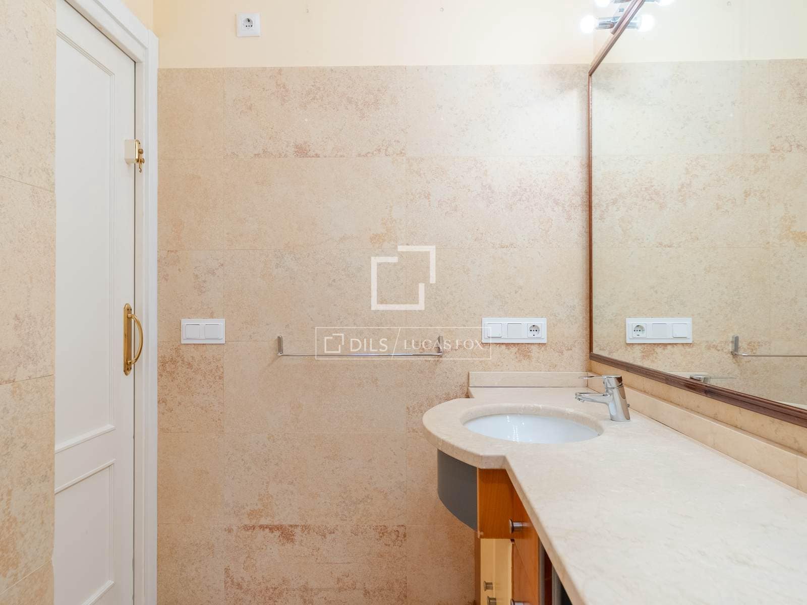 3 slaapkamer Penthouse te huur in Valencia stad - € 3.800 (Ref: 9819154)