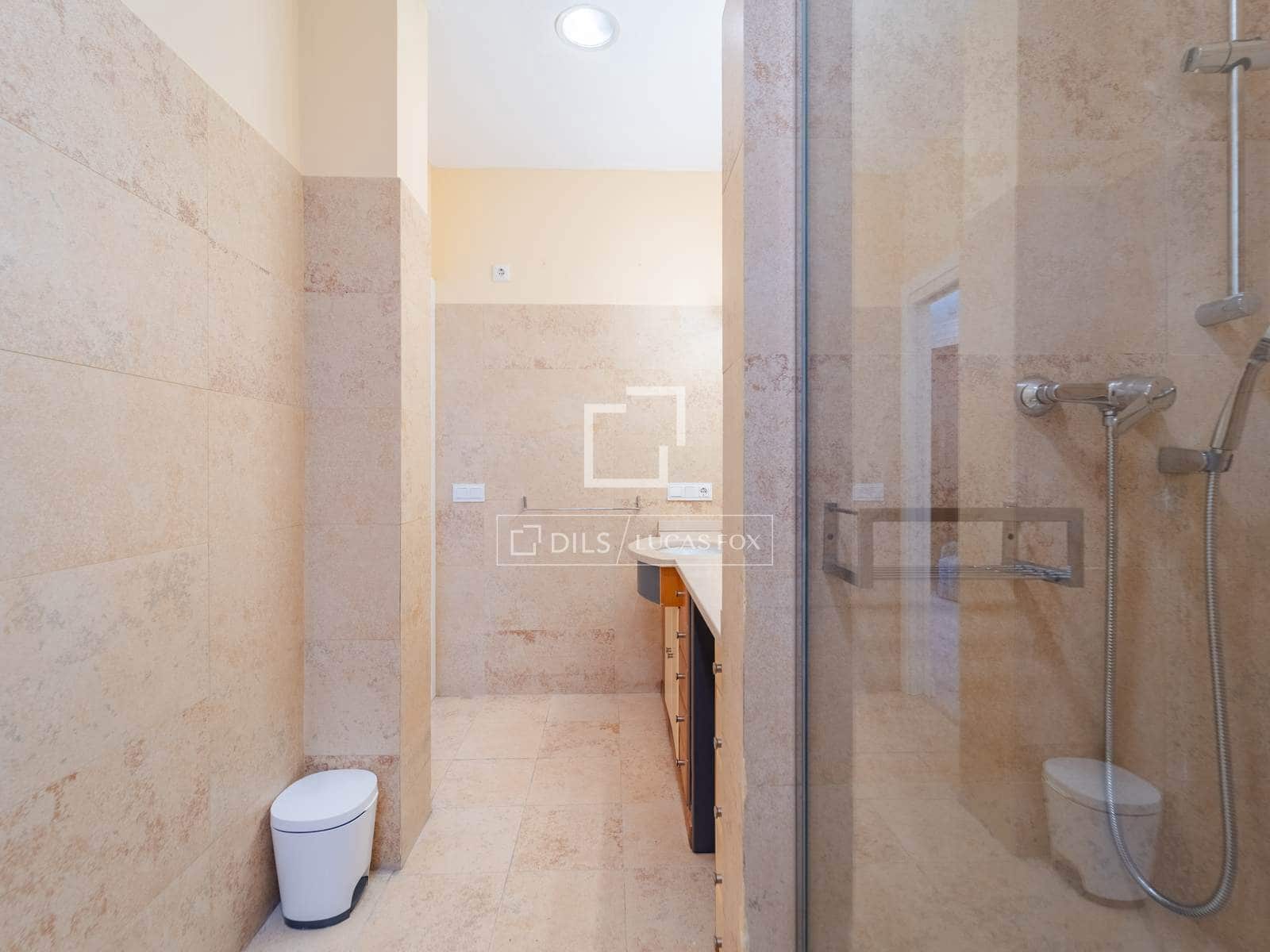 3 slaapkamer Penthouse te huur in Valencia stad - € 3.800 (Ref: 9819154)