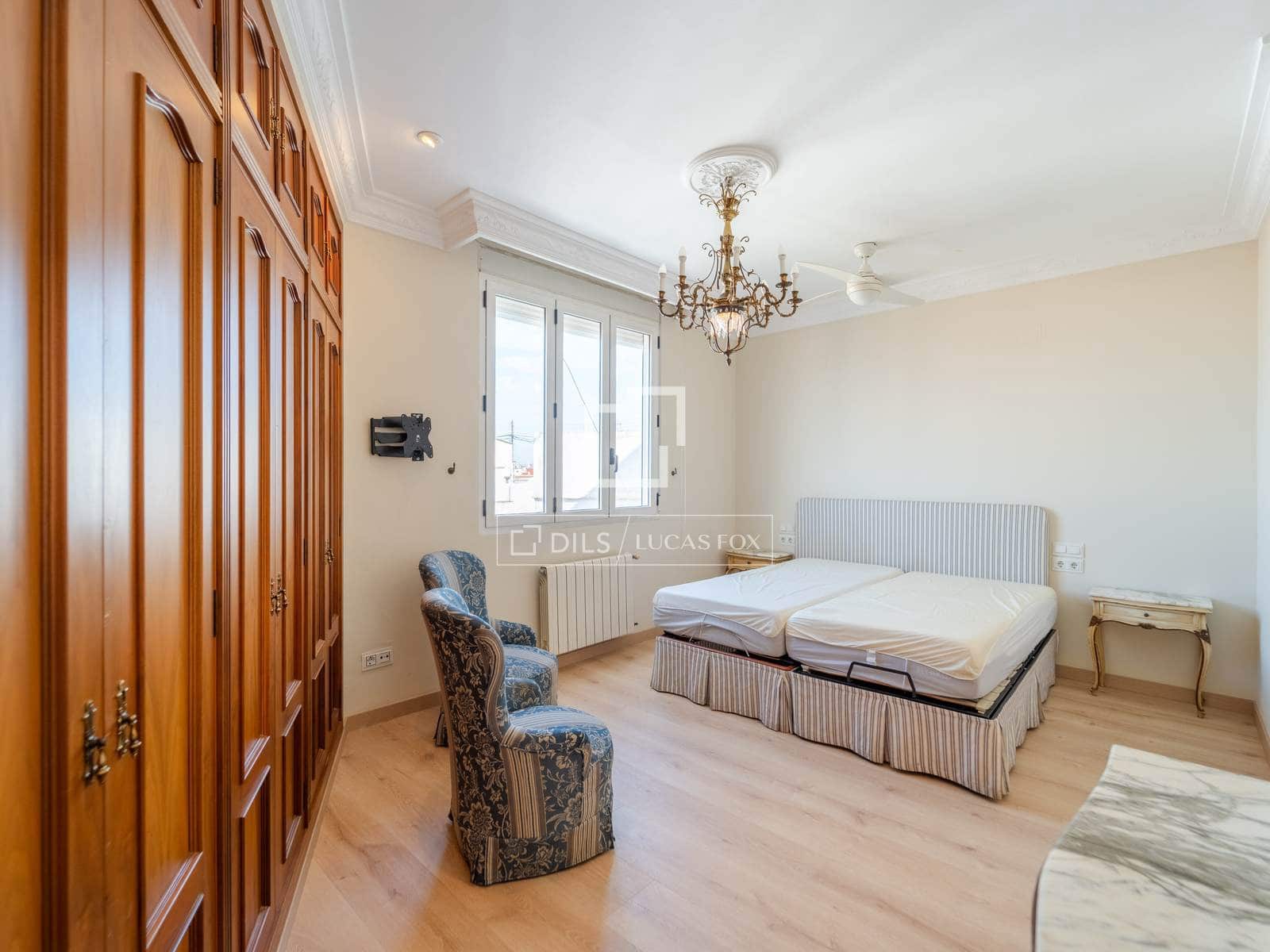 3 slaapkamer Penthouse te huur in Valencia stad - € 3.800 (Ref: 9819154)