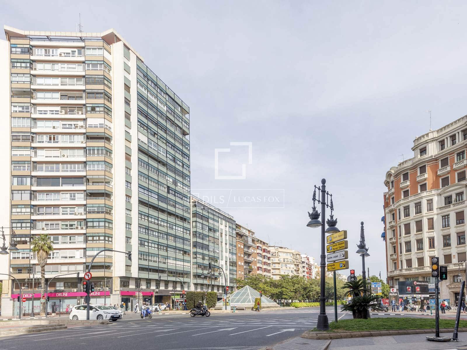 3 slaapkamer Penthouse te huur in Valencia stad - € 3.800 (Ref: 9819154)