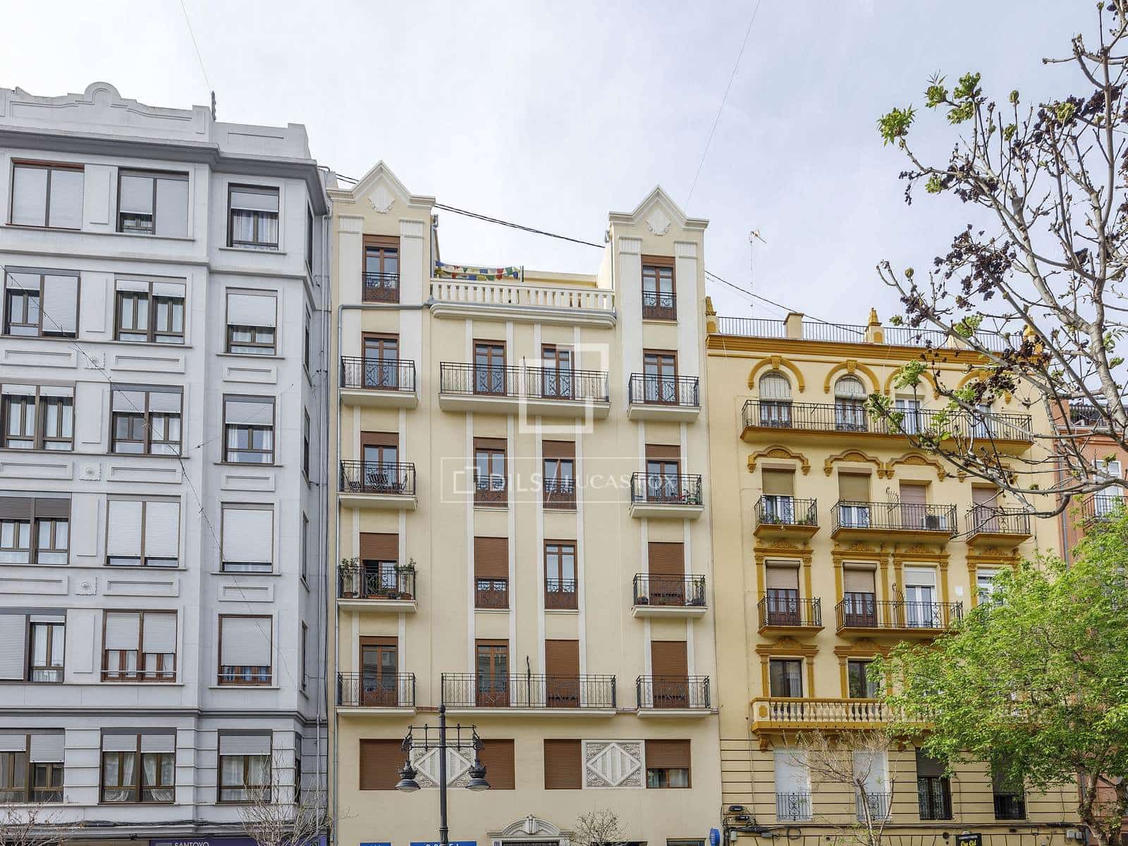 3 slaapkamer Penthouse te huur in Valencia stad - € 3.800 (Ref: 9819154)