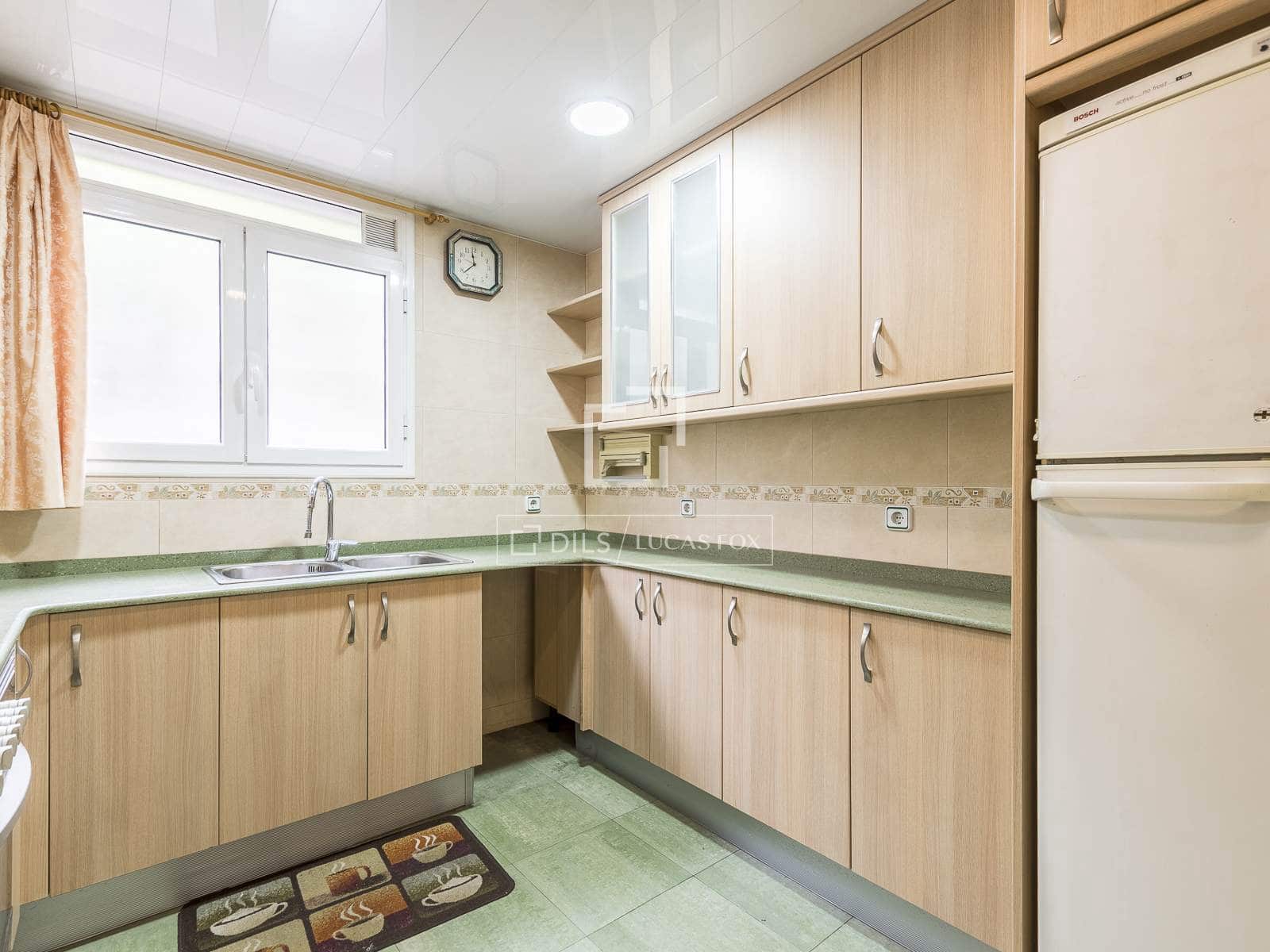 Apartamento de 6 habitaciones en Barcelona ciudad en venta - 950.000 € (Ref: 9819299)