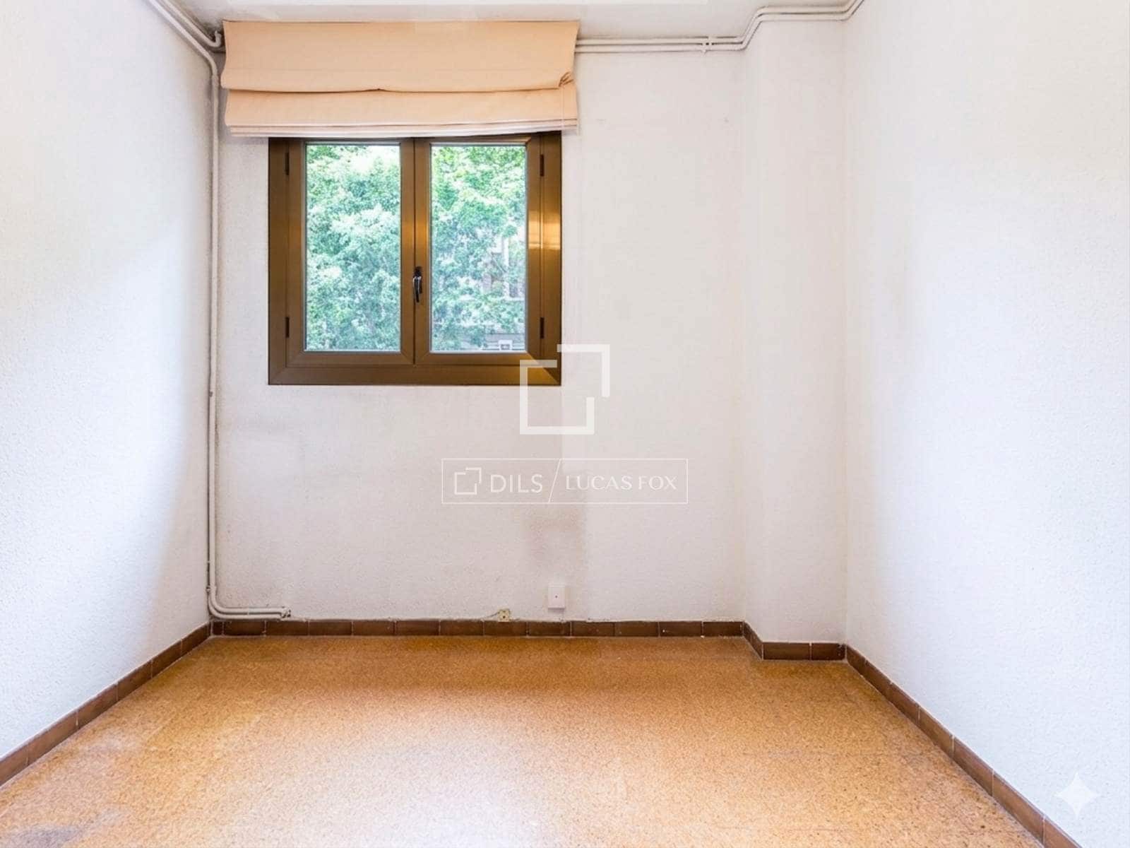 Apartamento de 6 habitaciones en Barcelona ciudad en venta - 950.000 € (Ref: 9819299)
