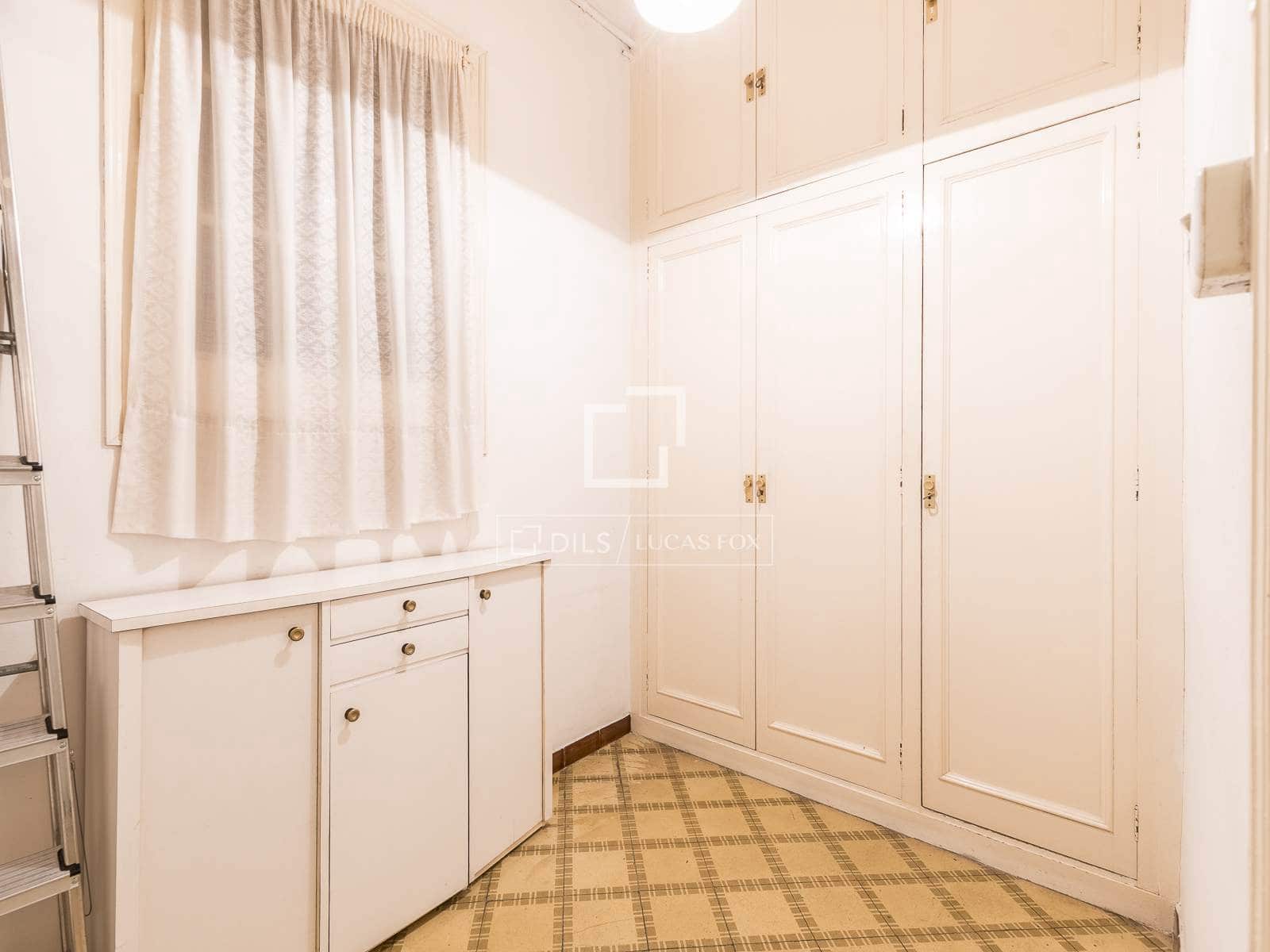 Apartamento de 6 habitaciones en Barcelona ciudad en venta - 950.000 € (Ref: 9819299)