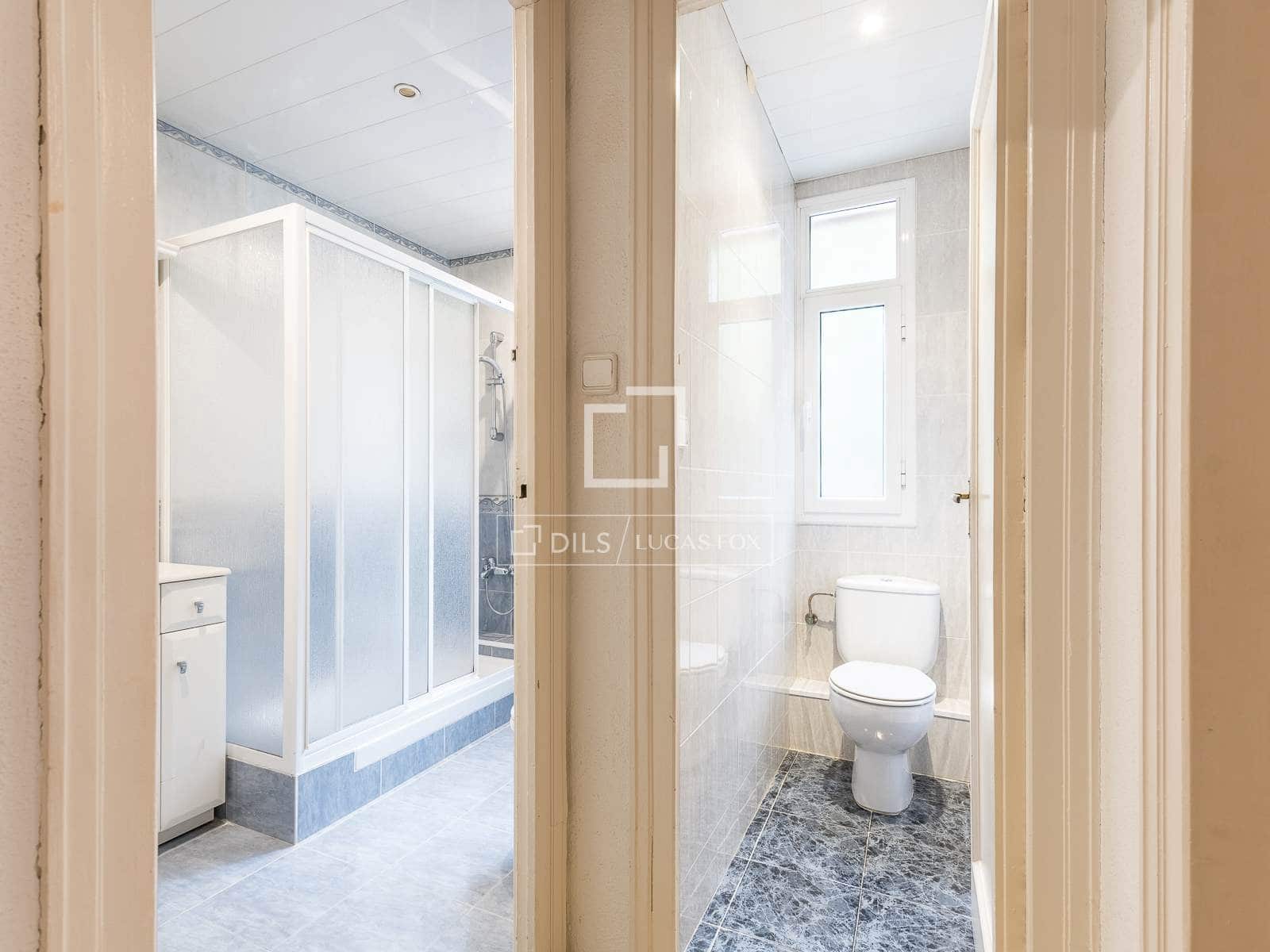 Apartamento de 6 habitaciones en Barcelona ciudad en venta - 950.000 € (Ref: 9819299)