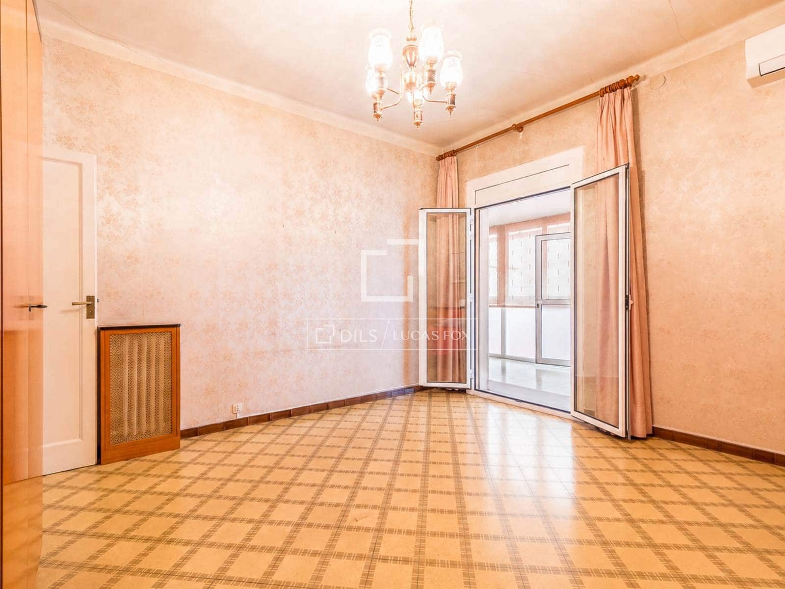Apartamento de 6 habitaciones en Barcelona ciudad en venta - 950.000 € (Ref: 9819299)