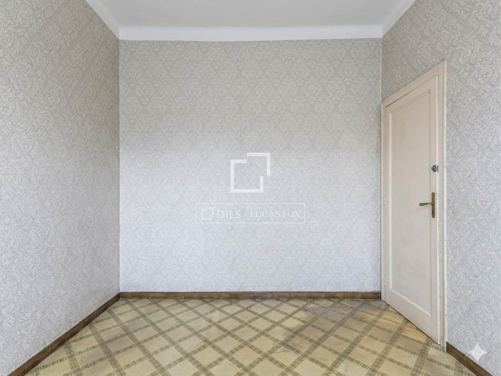 Apartamento de 6 habitaciones en Barcelona ciudad en venta - 950.000 € (Ref: 9819299)