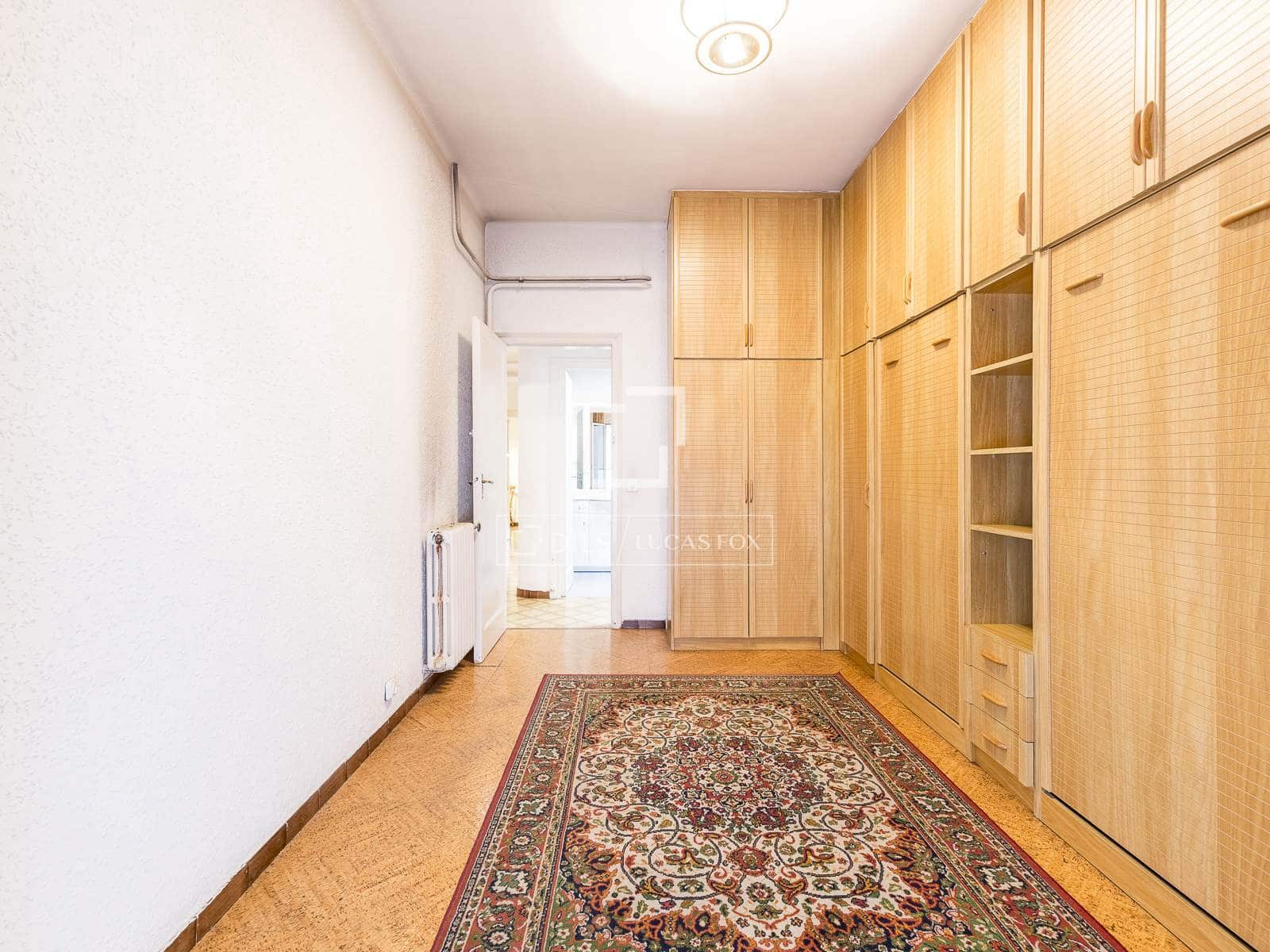 Apartamento de 6 habitaciones en Barcelona ciudad en venta - 950.000 € (Ref: 9819299)