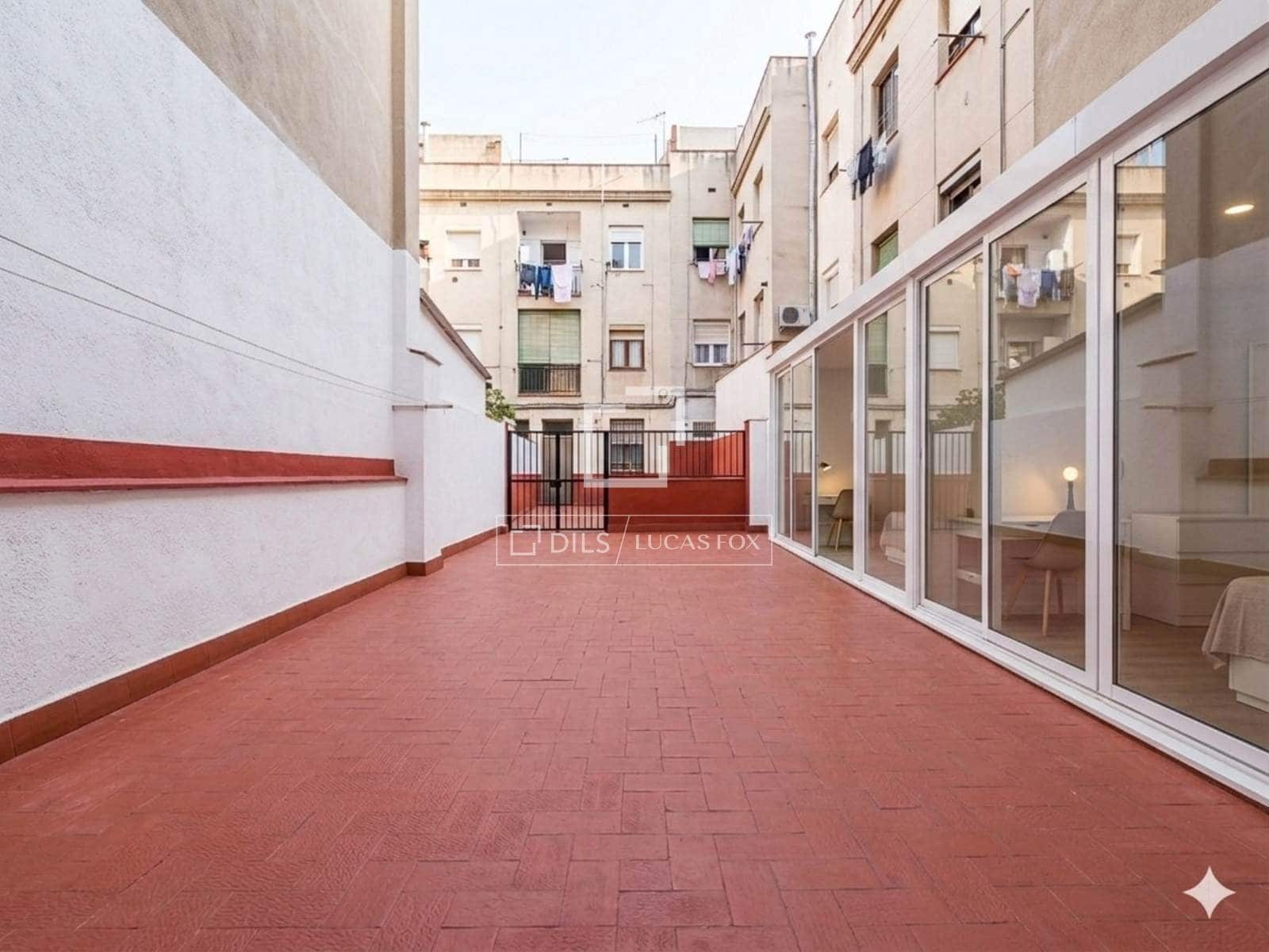 Apartamento de 6 habitaciones en Barcelona ciudad en venta - 950.000 € (Ref: 9819299)