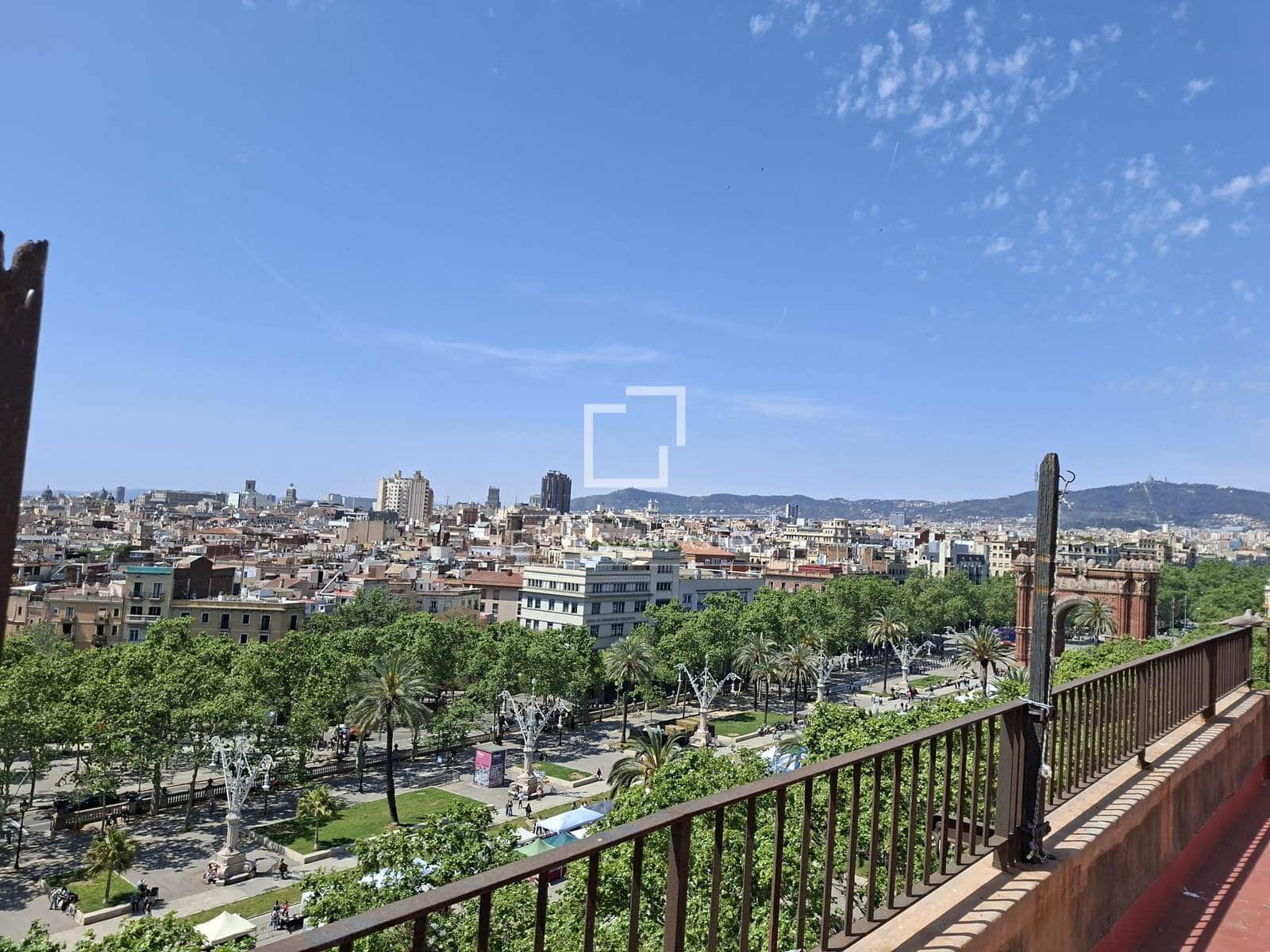 Apartamento de 6 habitaciones en Barcelona ciudad en venta - 950.000 € (Ref: 9819299)