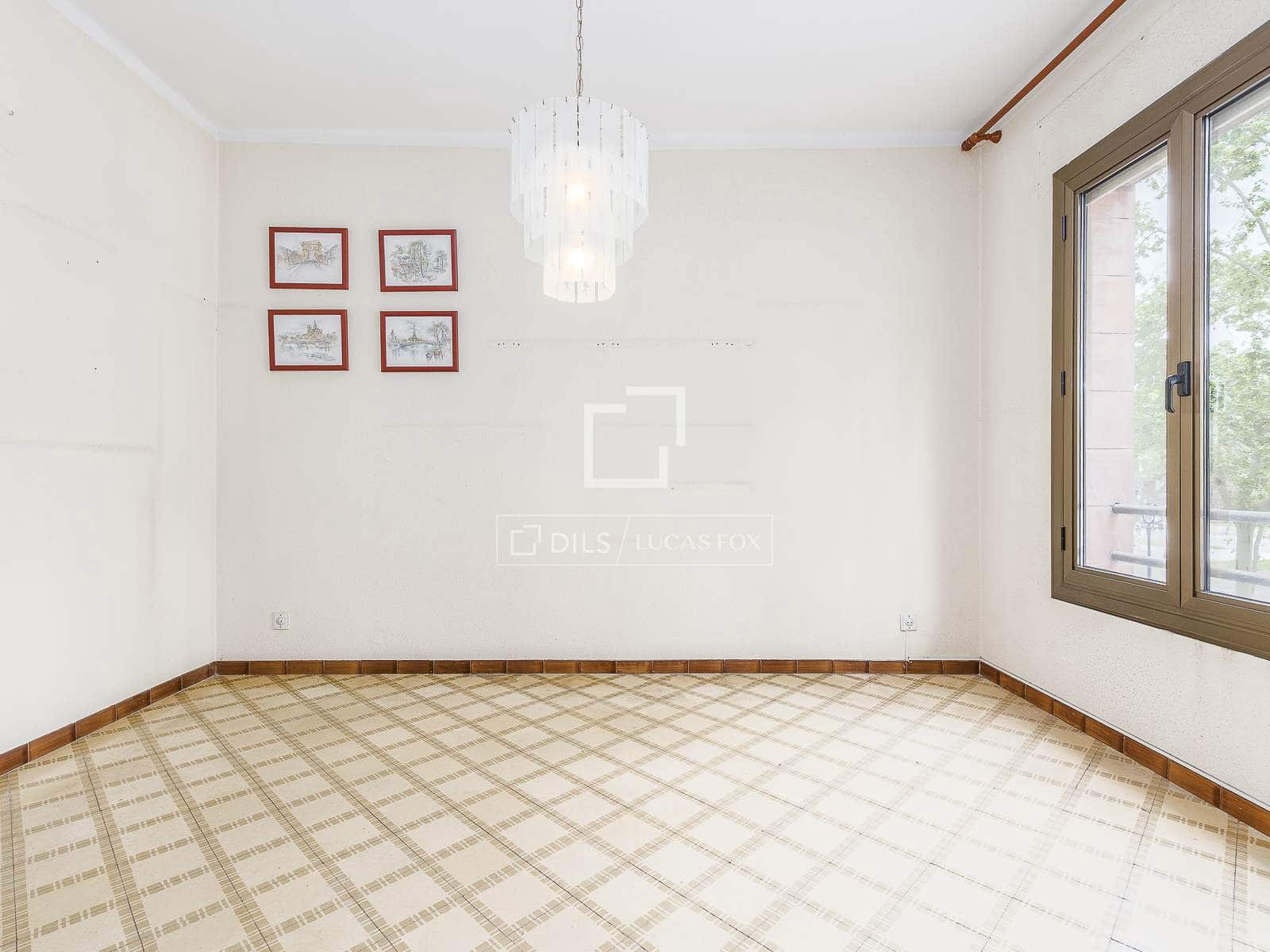 Apartamento de 6 habitaciones en Barcelona ciudad en venta - 950.000 € (Ref: 9819299)