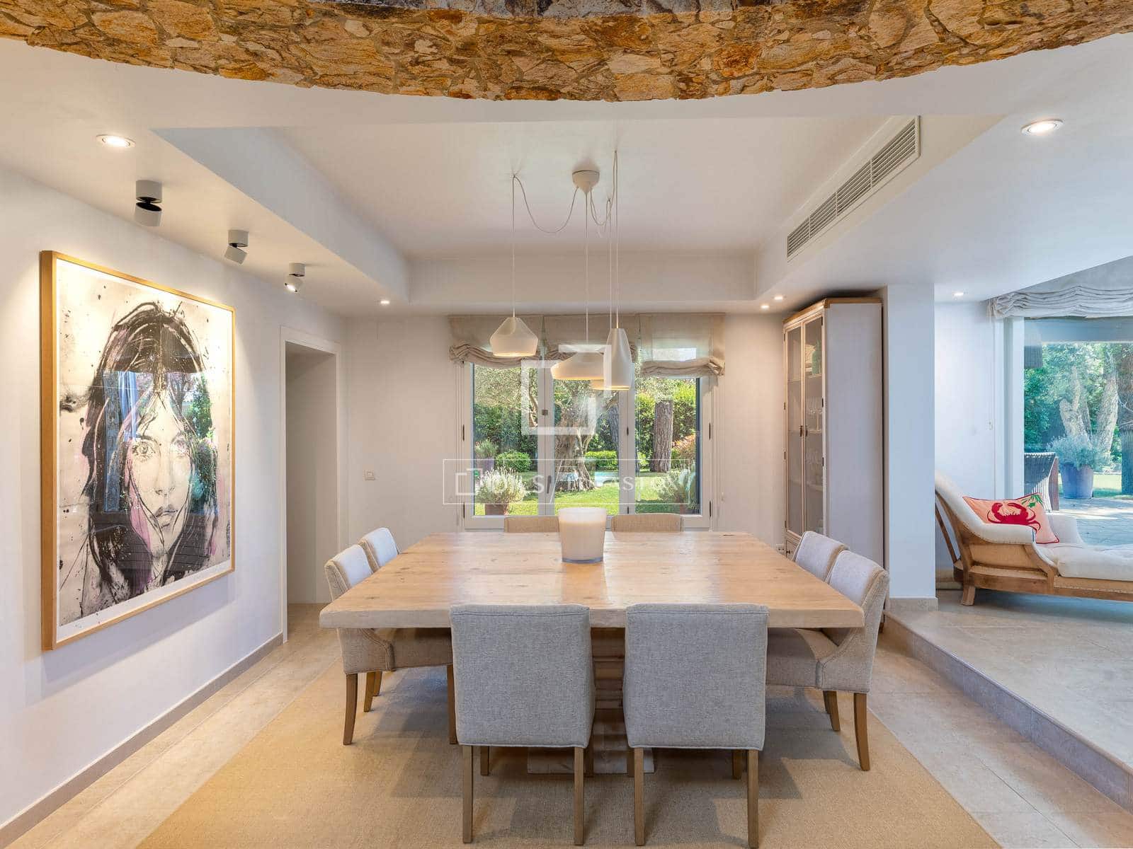 5 slaapkamer Villa te koop in Mont-ras met zwembad garage - € 1.275.000 (Ref: 9819300)