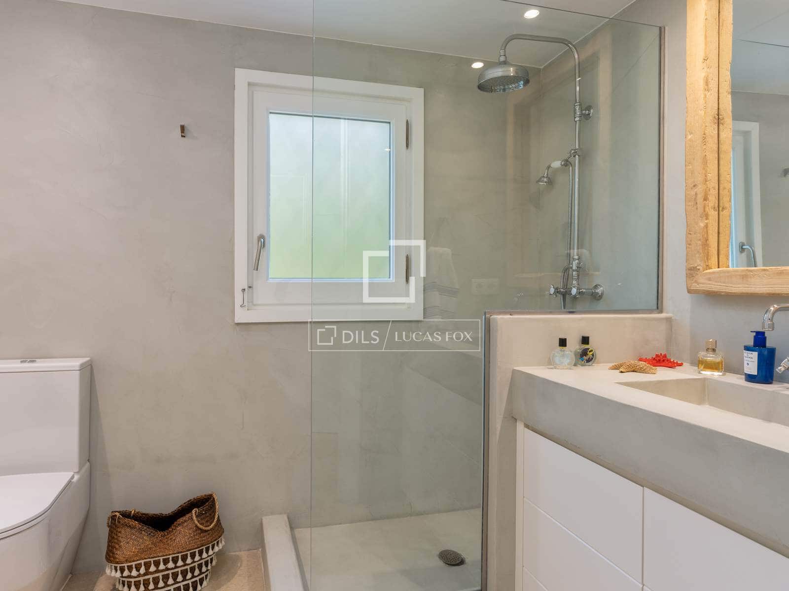 5 slaapkamer Villa te koop in Mont-ras met zwembad garage - € 1.275.000 (Ref: 9819300)
