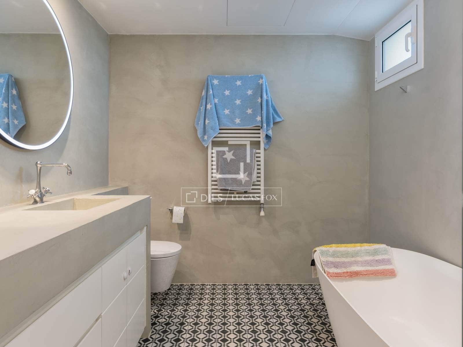 5 slaapkamer Villa te koop in Mont-ras met zwembad garage - € 1.275.000 (Ref: 9819300)