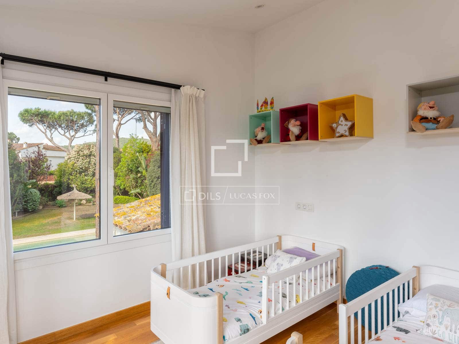 5 slaapkamer Villa te koop in Mont-ras met zwembad garage - € 1.275.000 (Ref: 9819300)