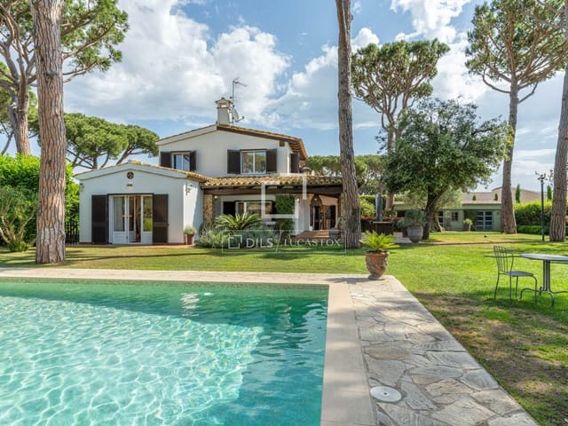 5 slaapkamer Villa te koop in Mont-ras met zwembad garage - € 1.275.000 (Ref: 9819300)
