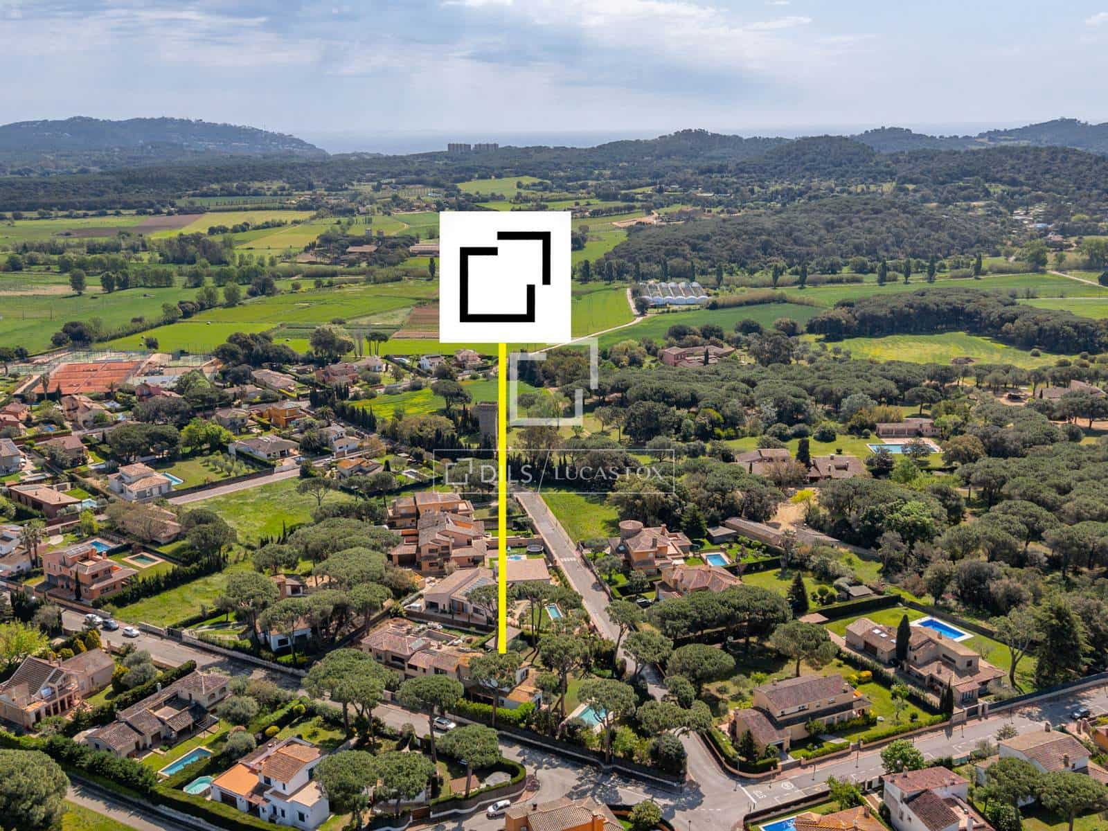 5 slaapkamer Villa te koop in Mont-ras met zwembad garage - € 1.275.000 (Ref: 9819300)