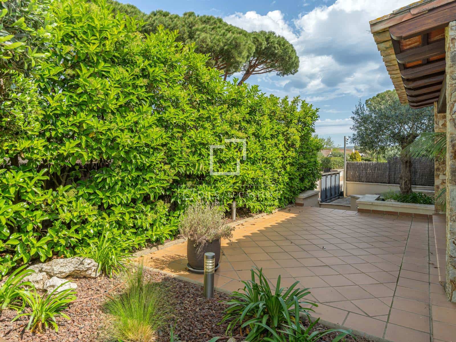 5 slaapkamer Villa te koop in Mont-ras met zwembad garage - € 1.275.000 (Ref: 9819300)