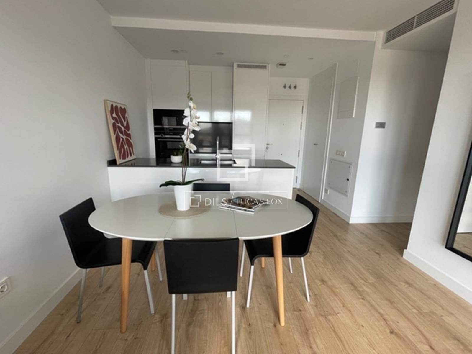 2 soverom Leilighet til leie i Malaga by med svømmebasseng garasje - € 1 700 (Ref: 9819301)