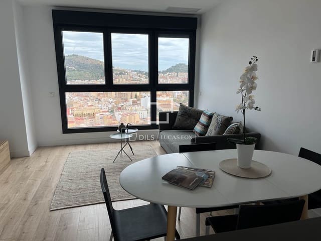 2 soverom Leilighet til leie i Málaga by med svømmebasseng garasje - € 1 700 (Ref: 9819301)