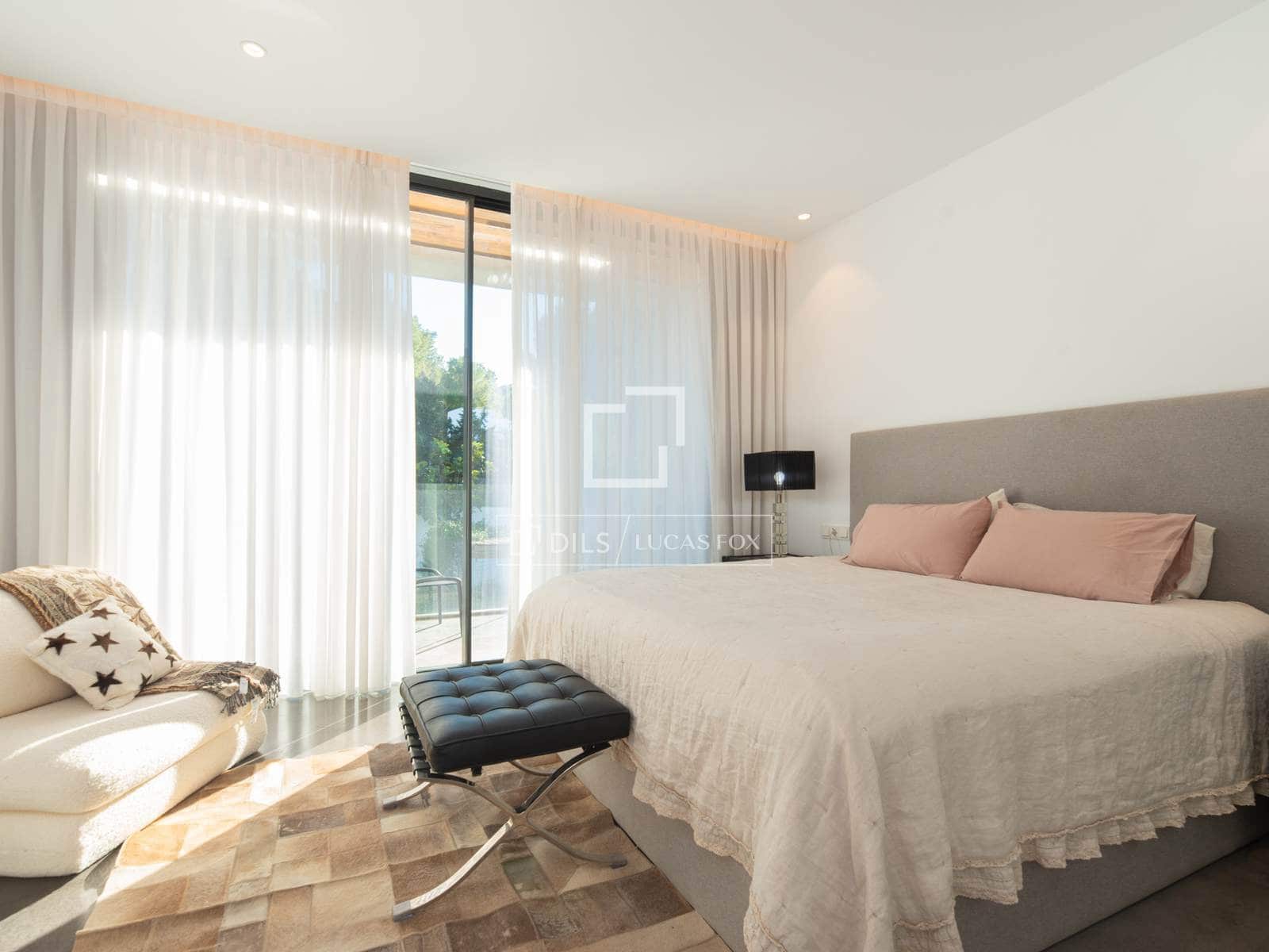4 sypialnia Willa na sprzedaż w Sant Antoni de Portmany z basenem garażem - 3 490 000 € (Ref: 9819549)