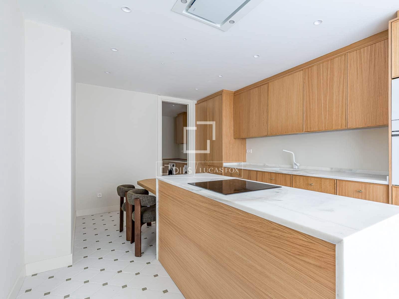 3 sypialnia Apartament na sprzedaż w Miasto Madryt - 3 050 000 € (Ref: 9819551)
