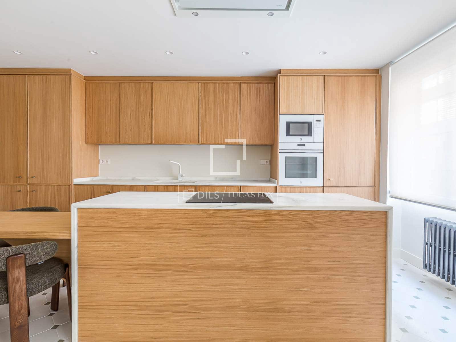 3 sypialnia Apartament na sprzedaż w Miasto Madryt - 3 050 000 € (Ref: 9819551)