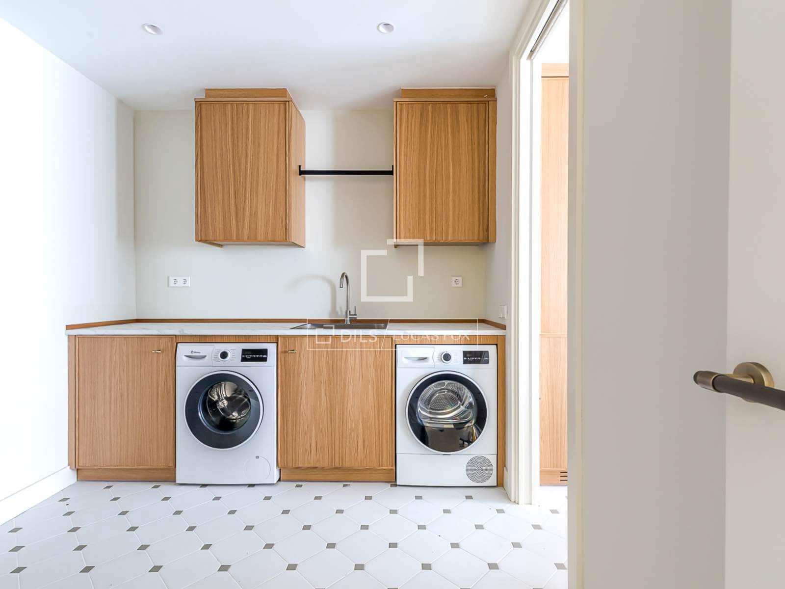 3 sypialnia Apartament na sprzedaż w Miasto Madryt - 3 050 000 € (Ref: 9819551)