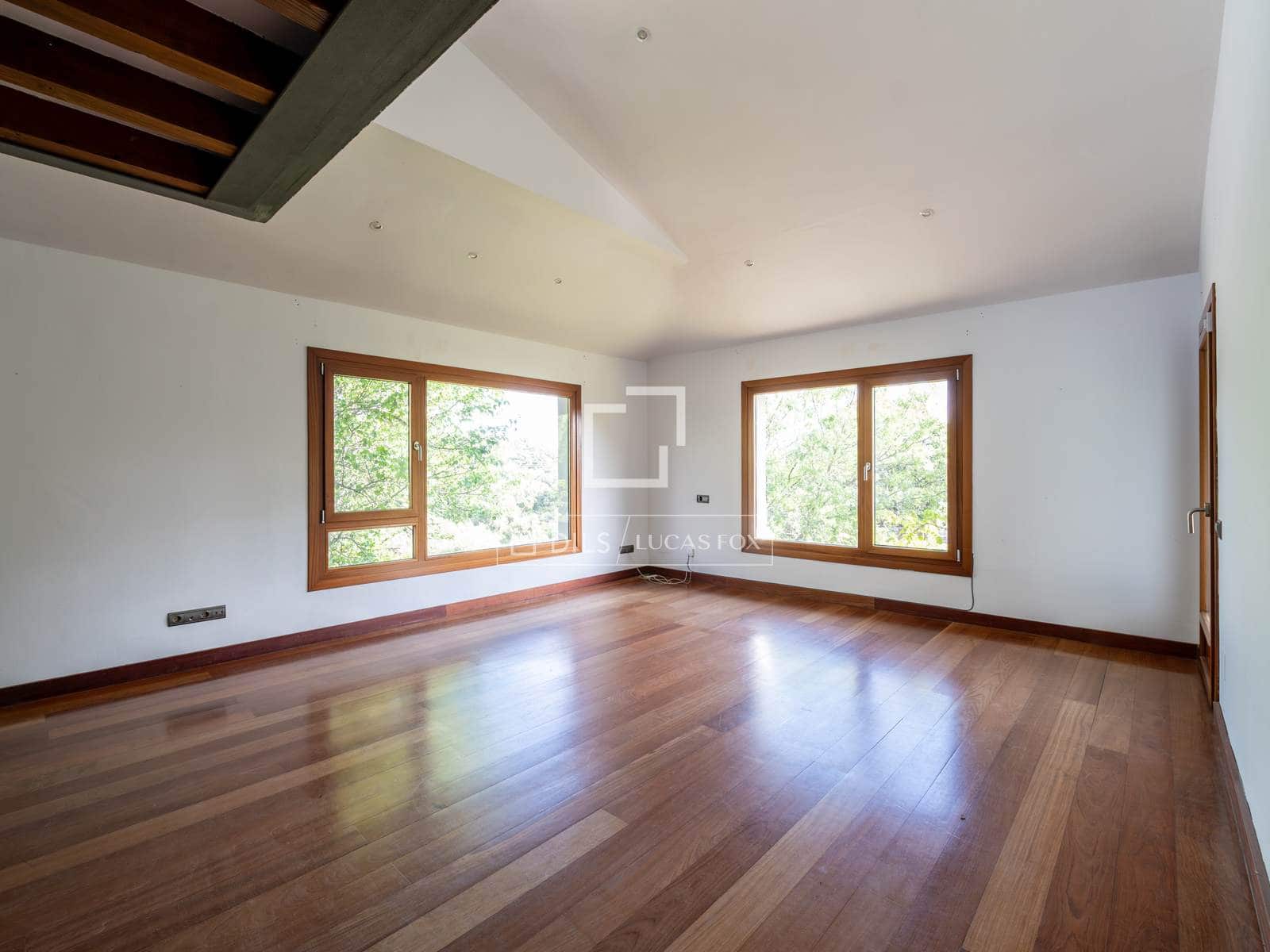7 slaapkamer Villa te koop in San Sebastian de los Reyes met zwembad garage - € 2.100.000 (Ref: 9819553)